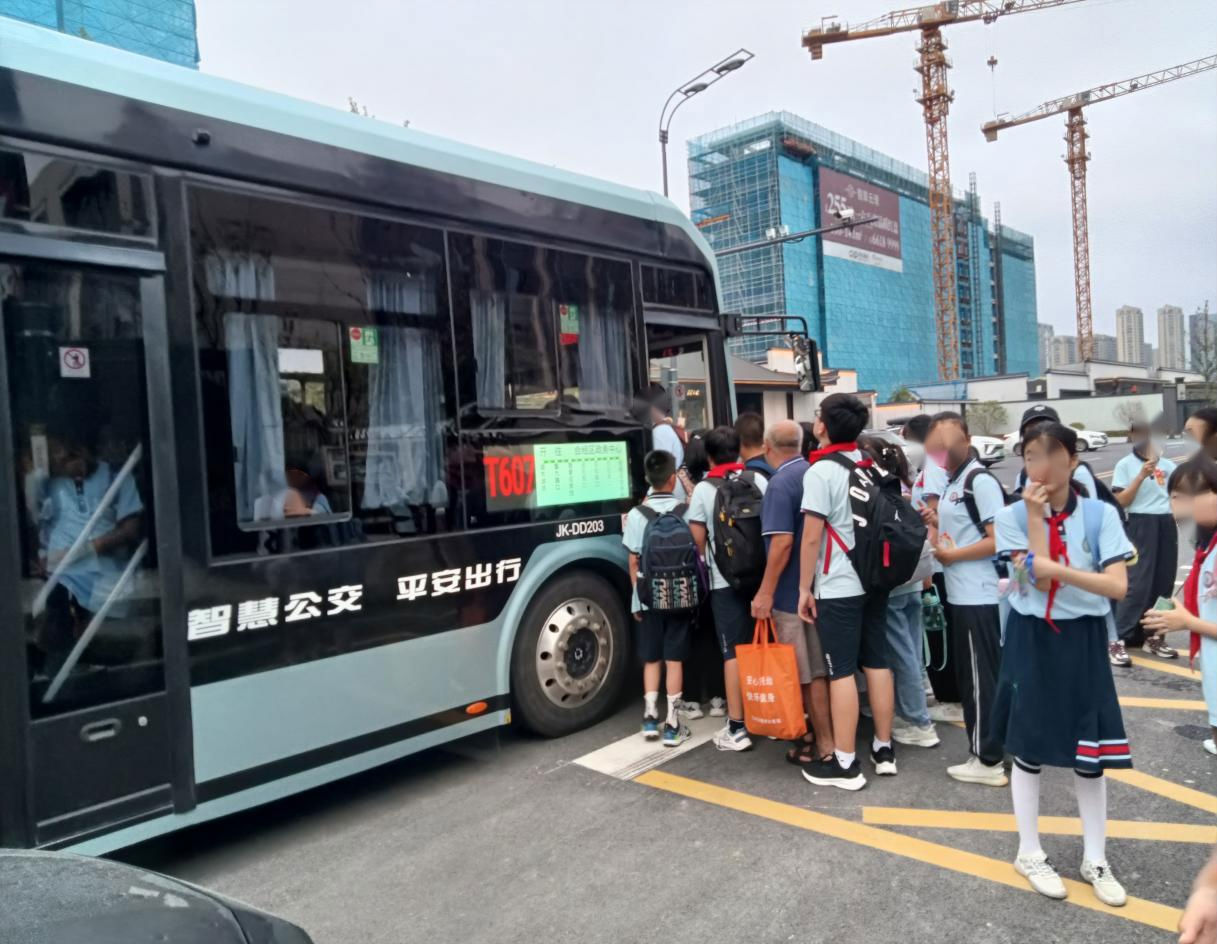 9.3T607公交线路运行.png